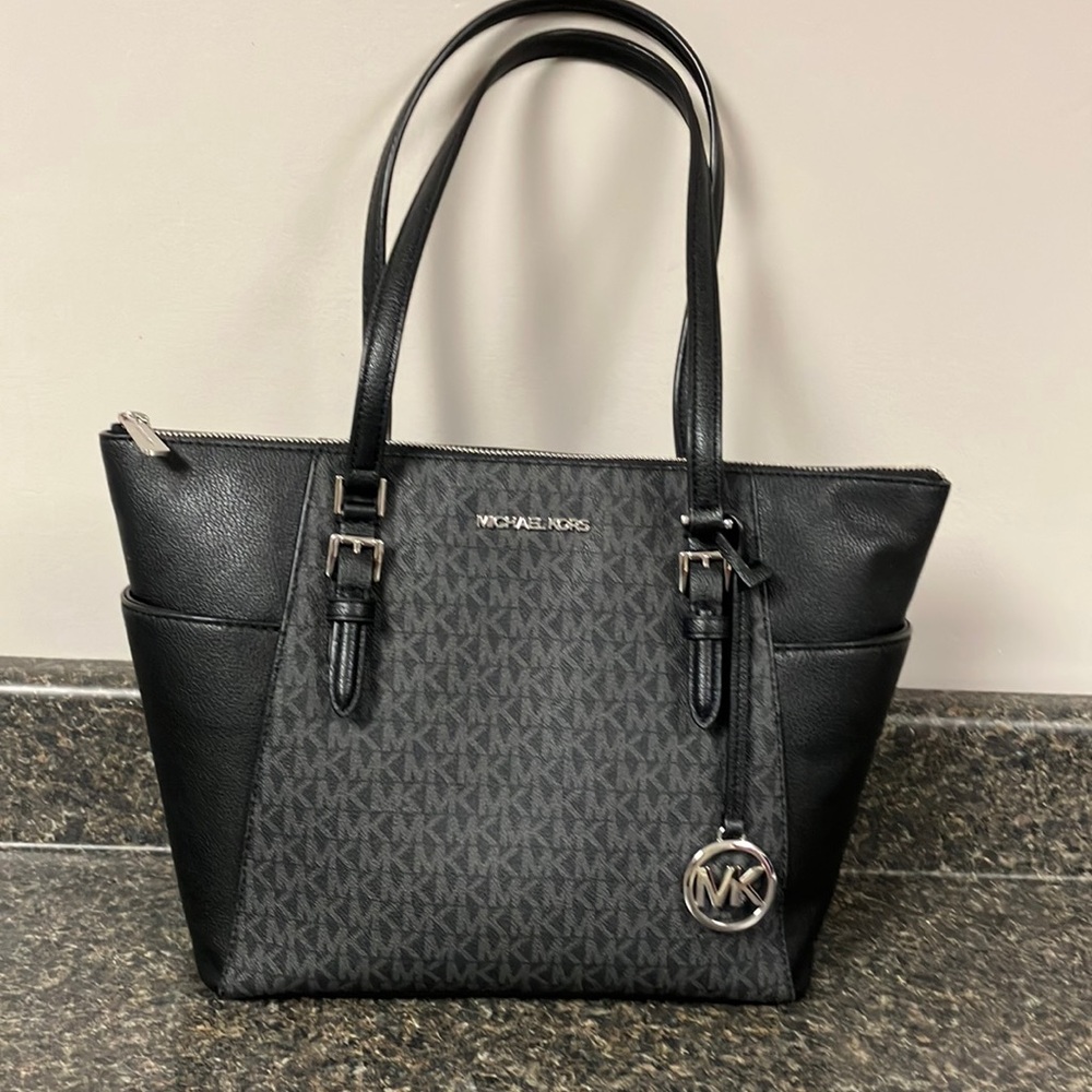Michael Kors charlotte large tote black signature bag purse
